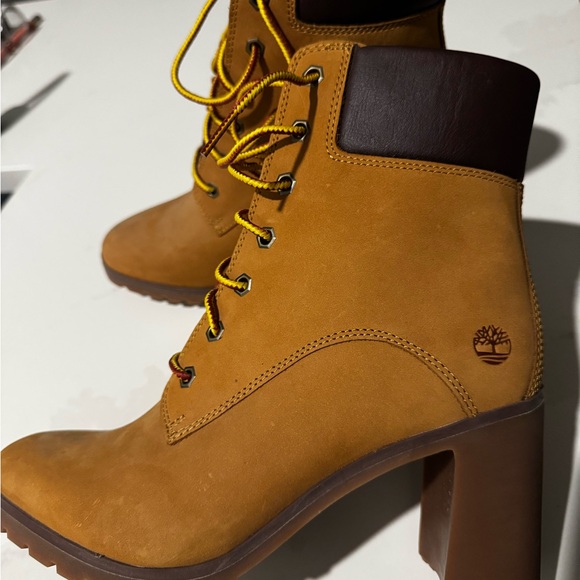 Timberland Women's Brown Heeled Boots - Picture 1 of 5